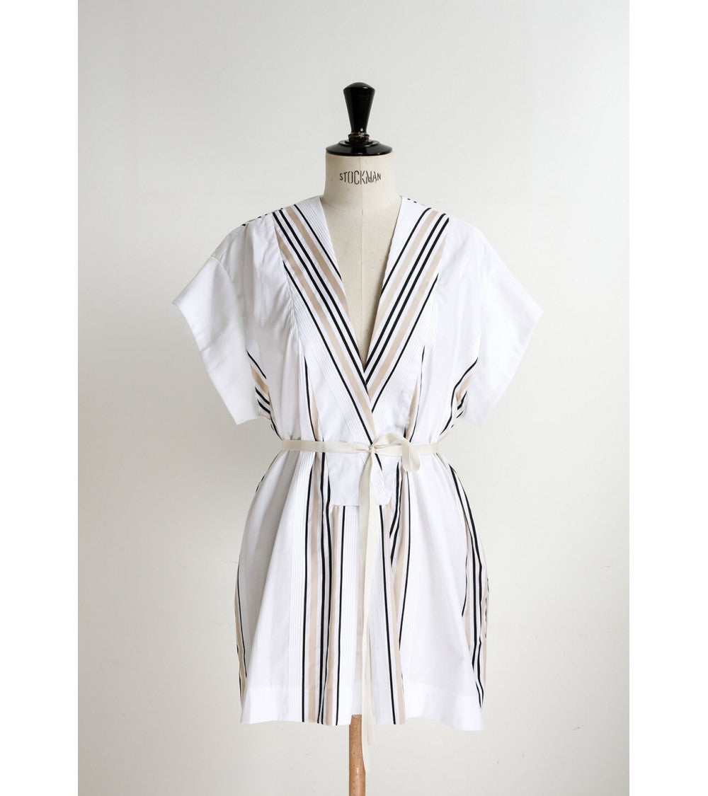 Tunique/robe manches basses et profond décolleté