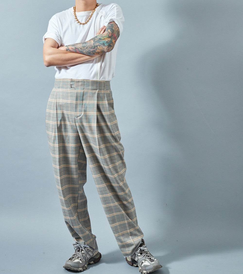 Le 1300 Pantalon ample à plis couchés
