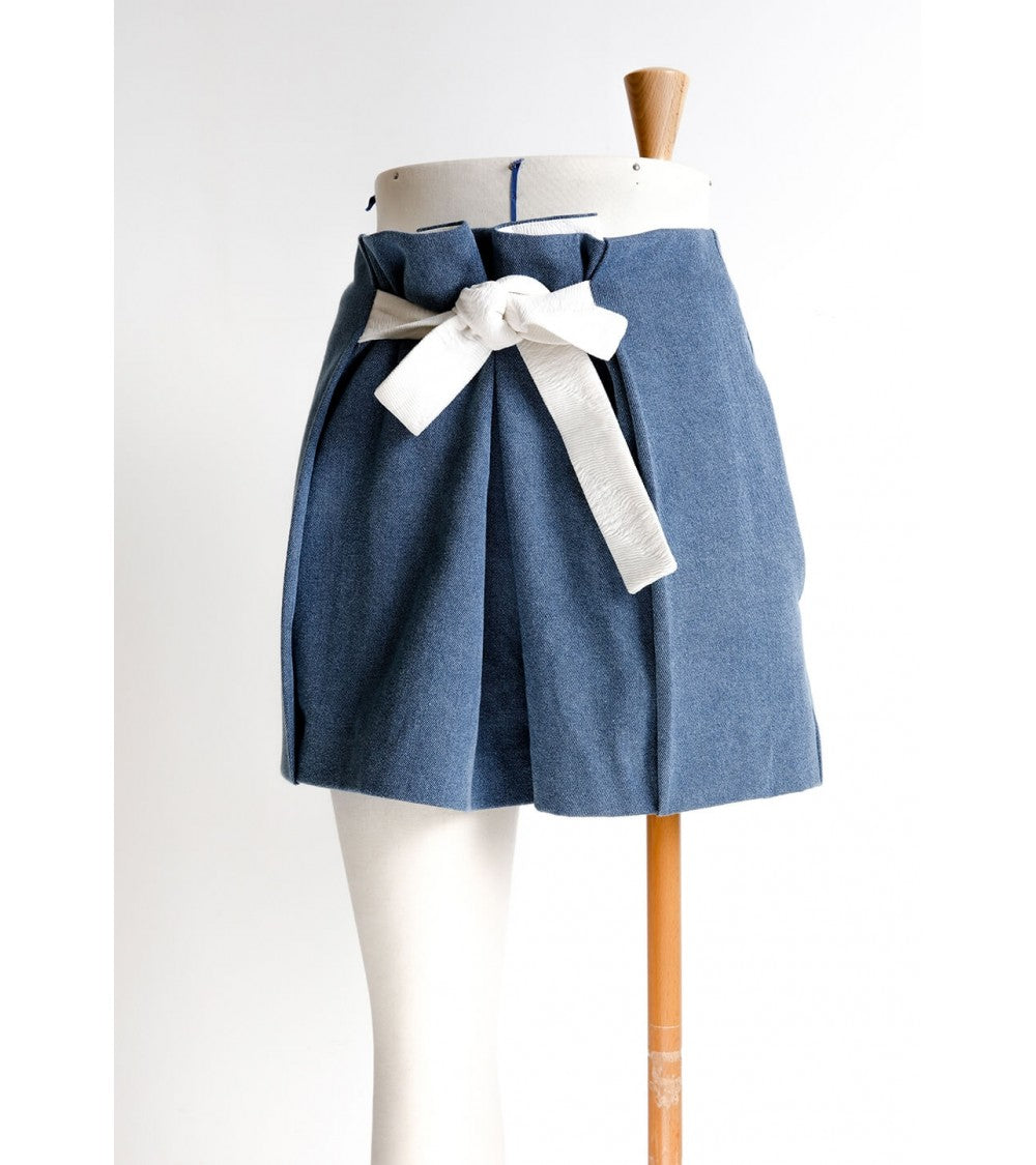 Short/Pantalon ceinturé, à plis