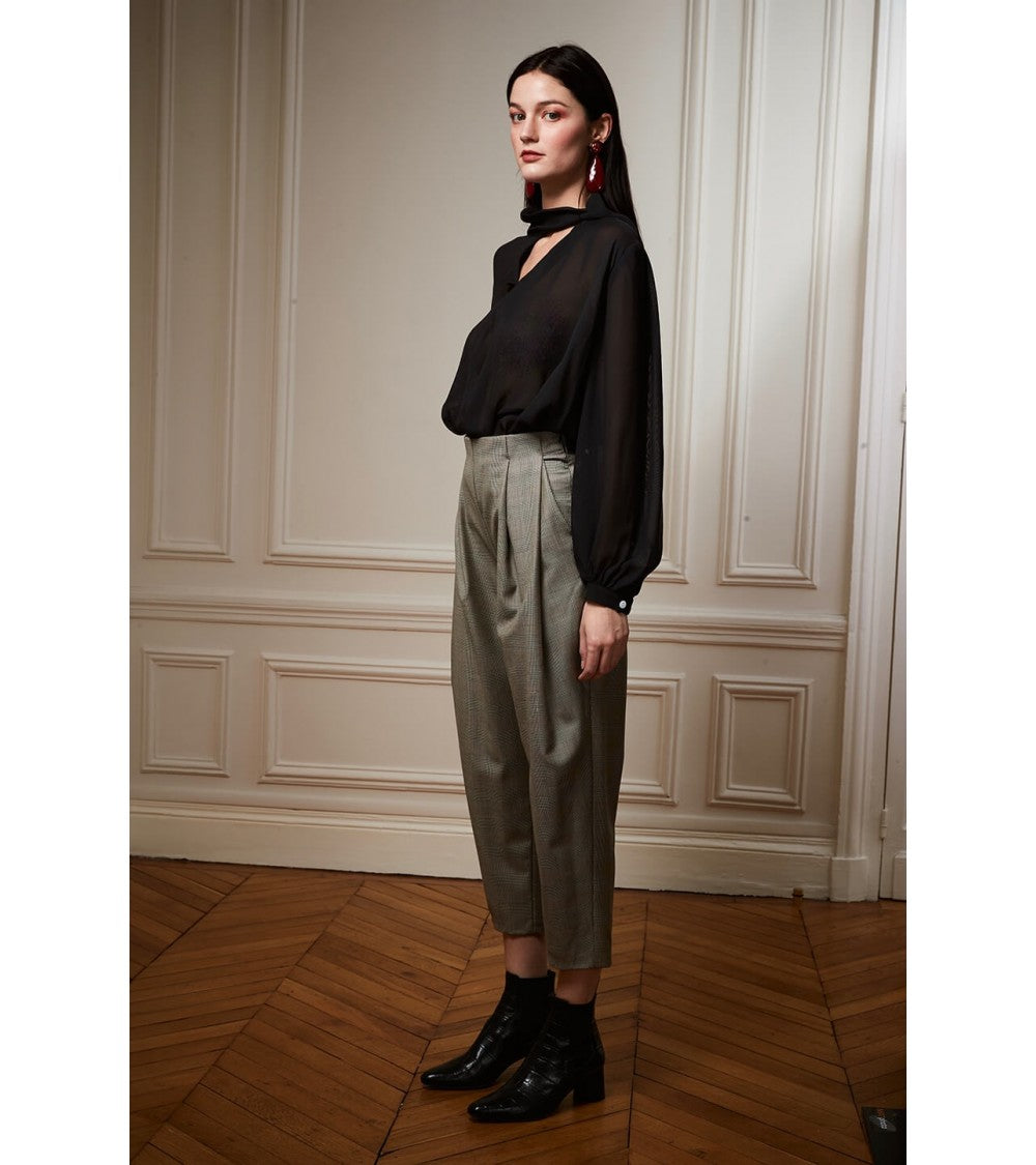 Le 608 Léa Blouse à col noué soie beige poils