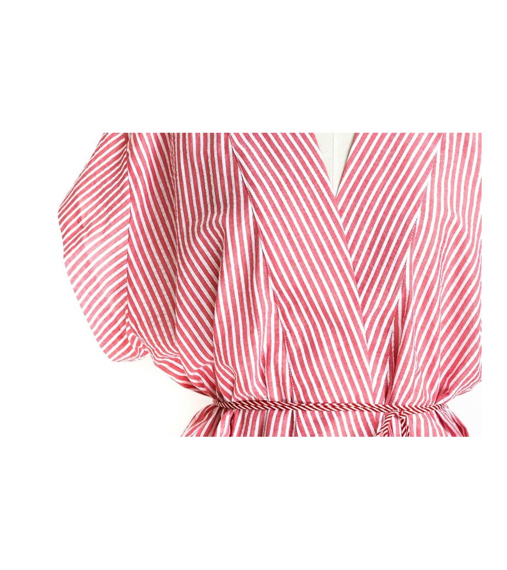 Tunique/robe manches basses et profond décolleté
