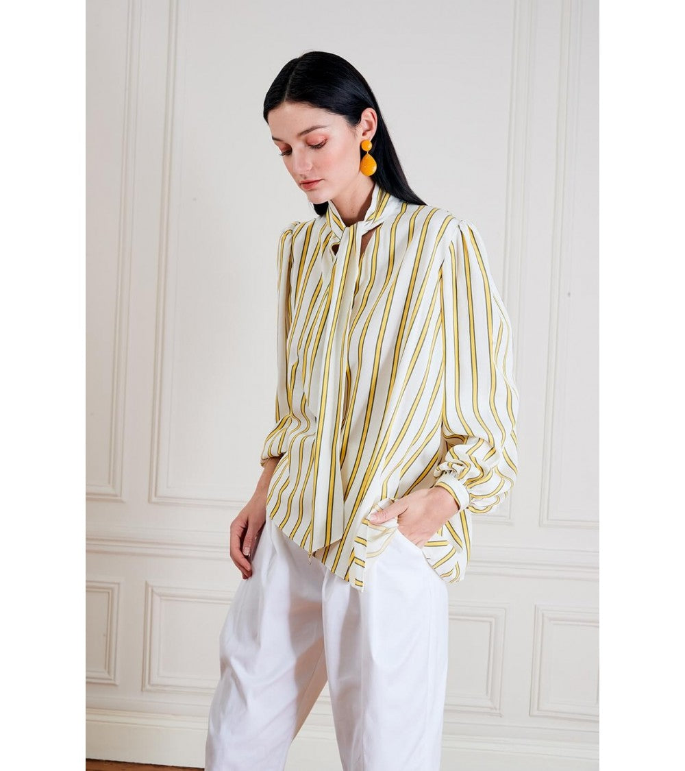 Le 608 Léa Blouse à col noué soie beige poils