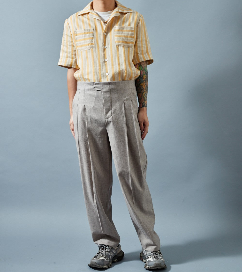 Le 1300 Pantalon ample à plis couchés