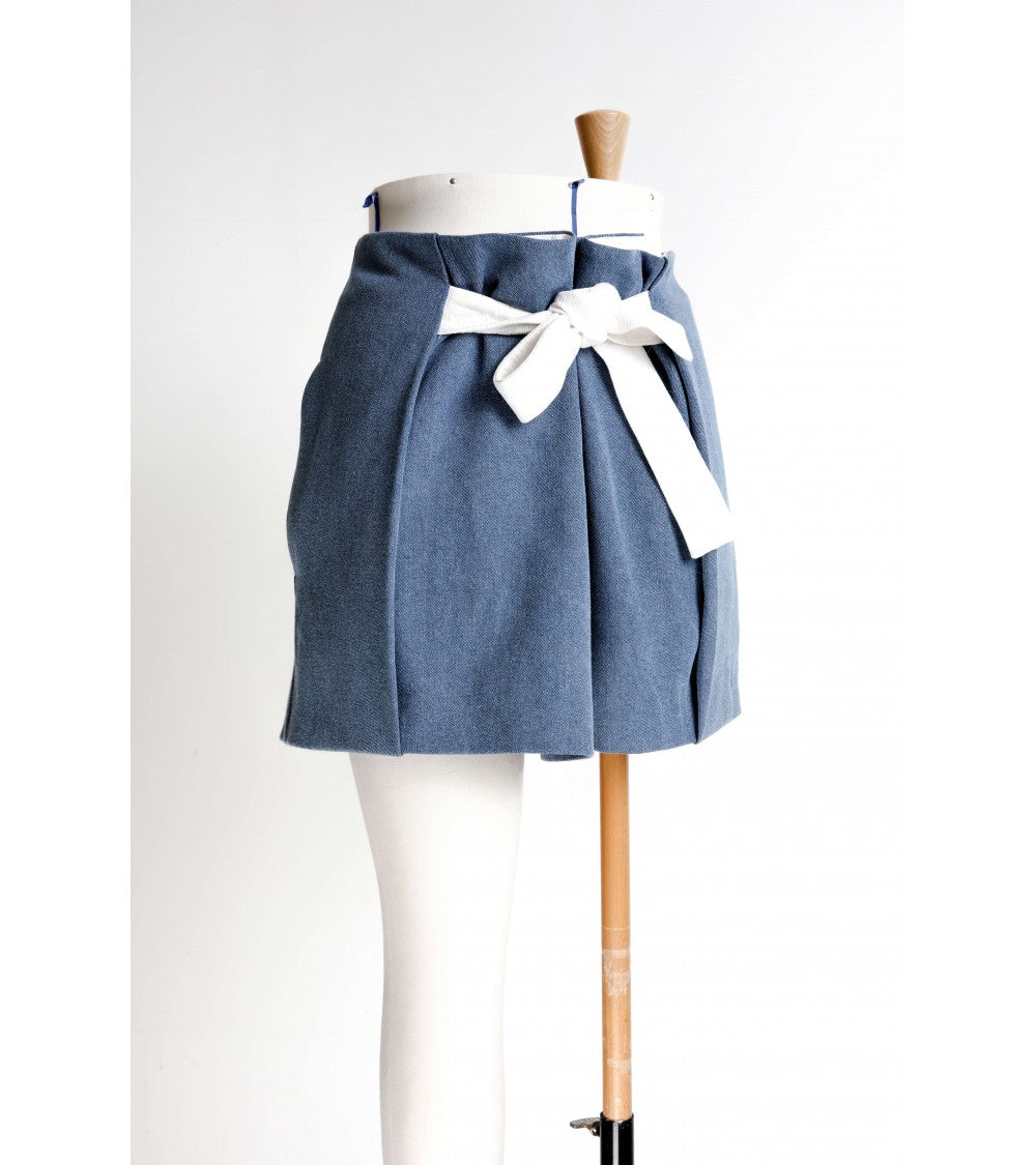Short/Pantalon ceinturé, à plis
