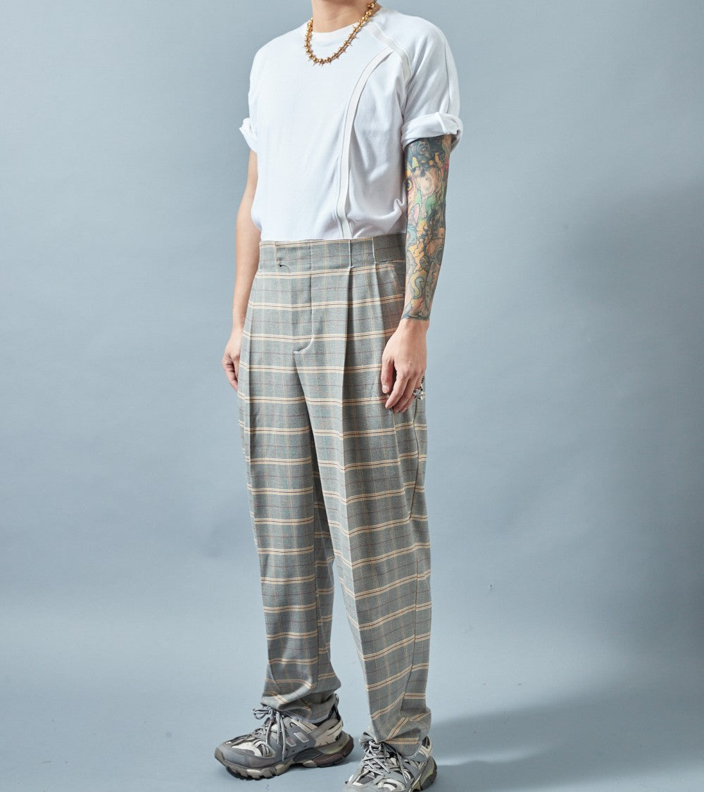 Le 1300 Pantalon ample à plis couchés