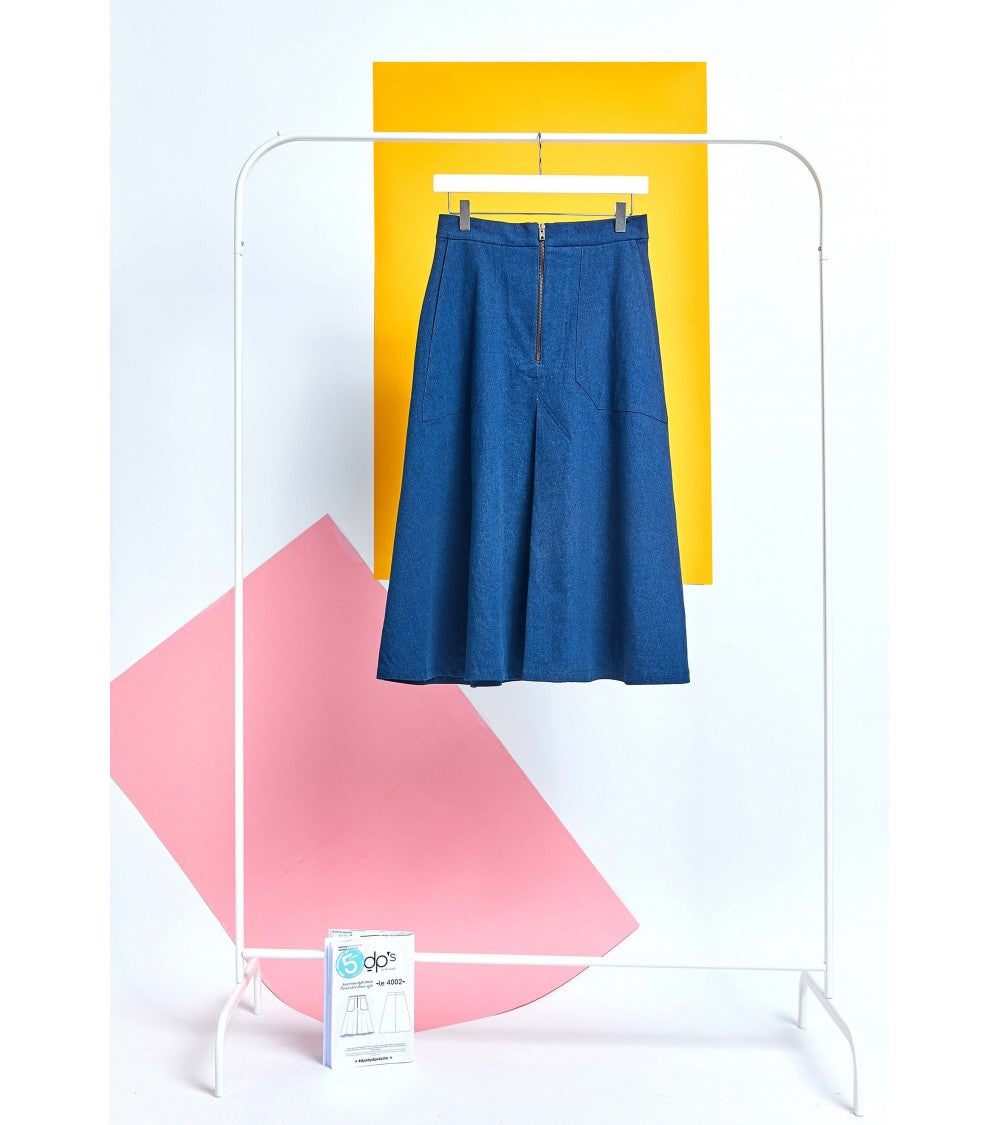 Jupe évasée style denim