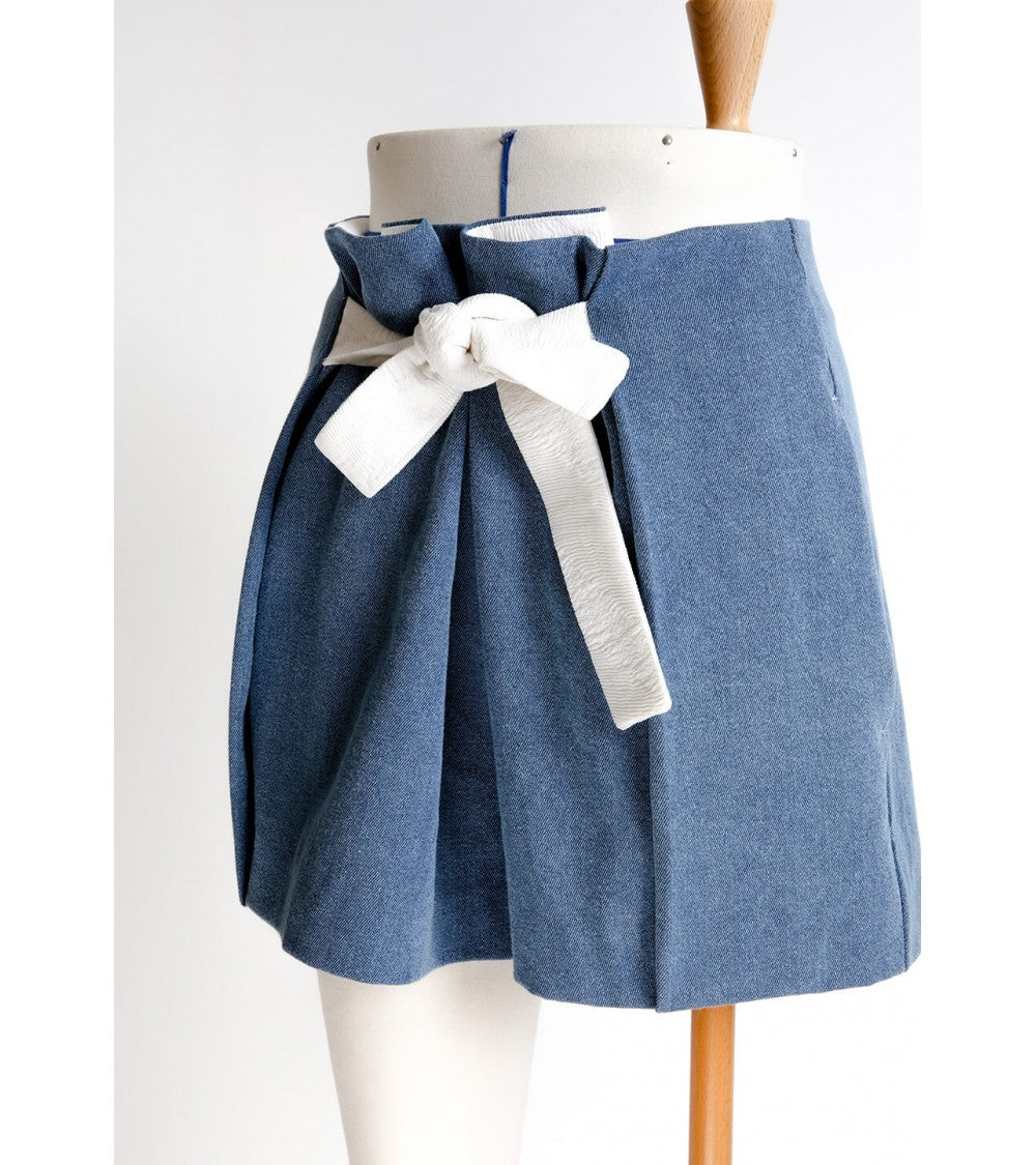 Short/Pantalon ceinturé, à plis