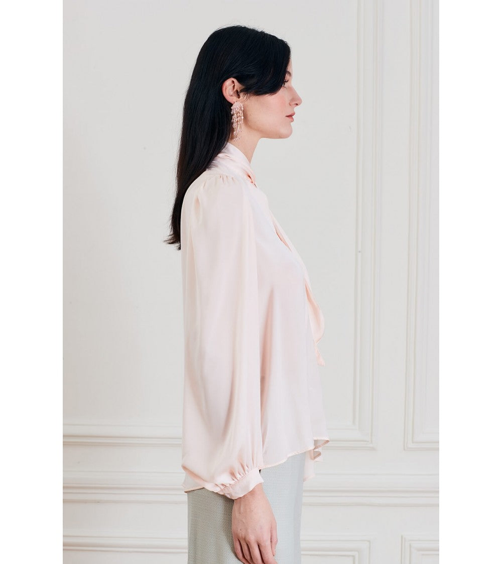 Le 608 Léa Blouse à col noué soie beige poils