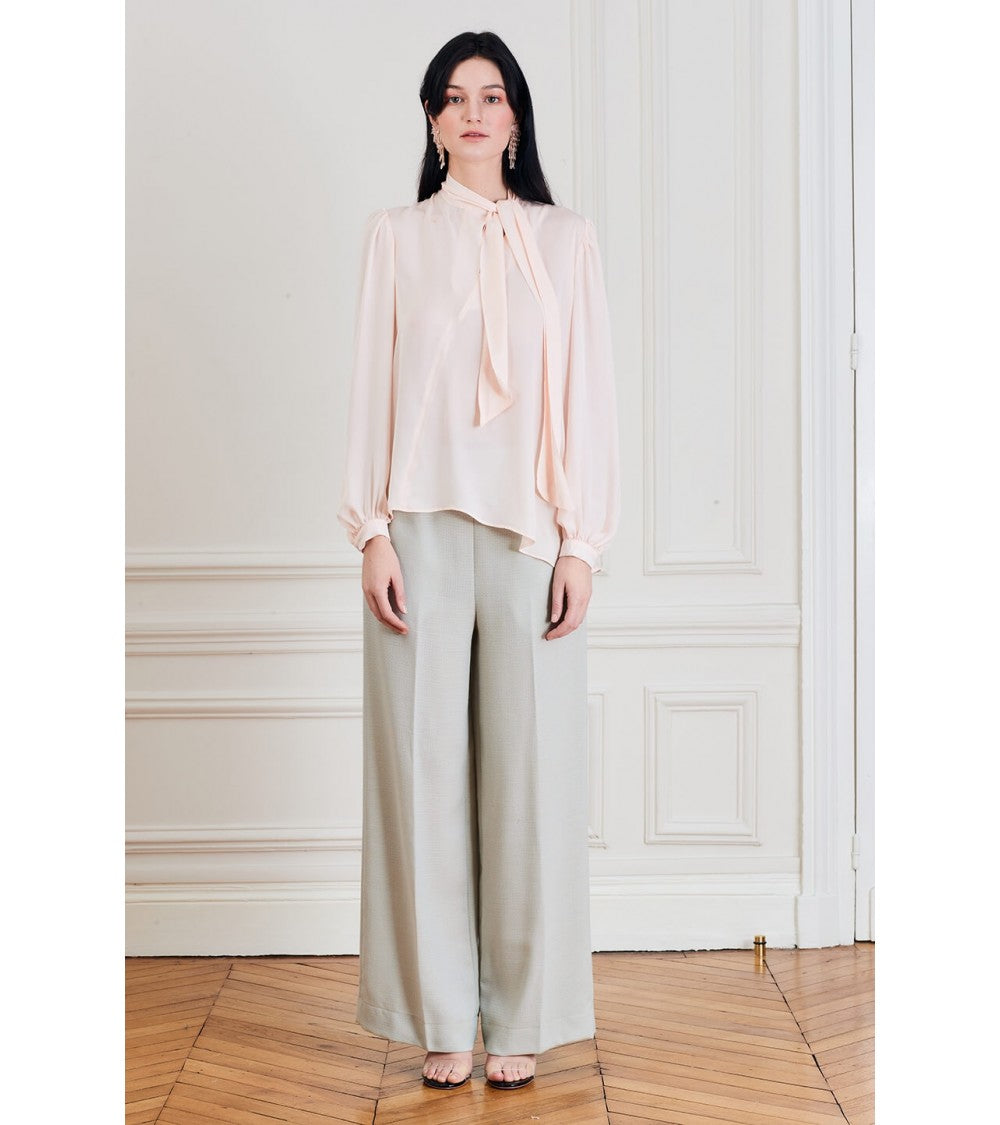 Le 608 Léa Blouse à col noué soie beige poils