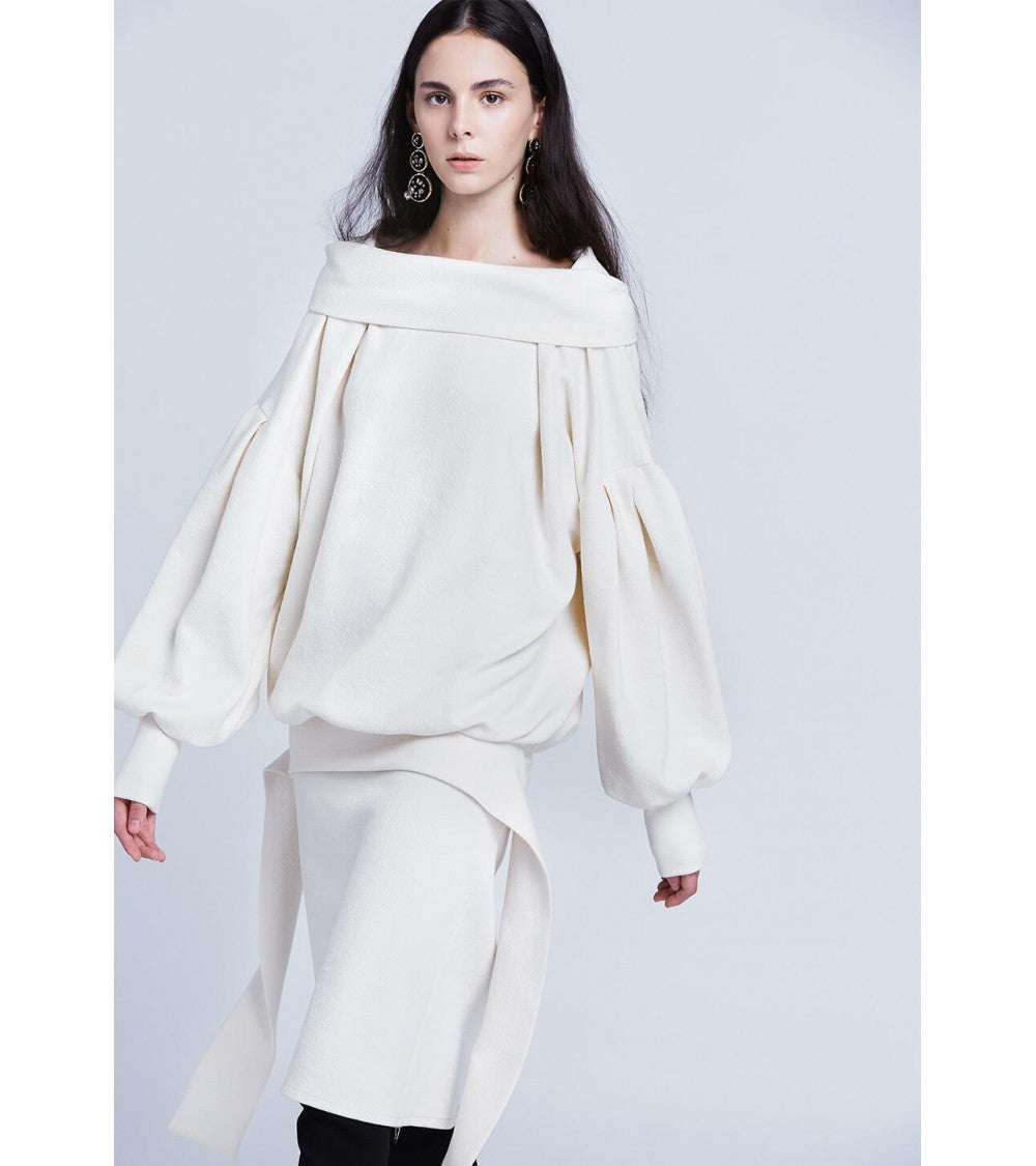 Le 000a et b - Robe longue blousante avec col retourné