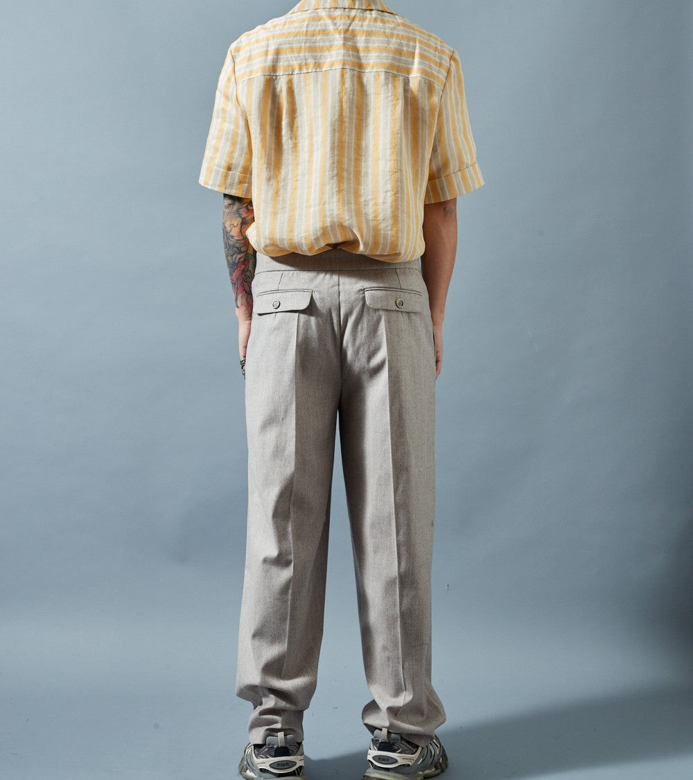 Le 1300 Pantalon ample à plis couchés