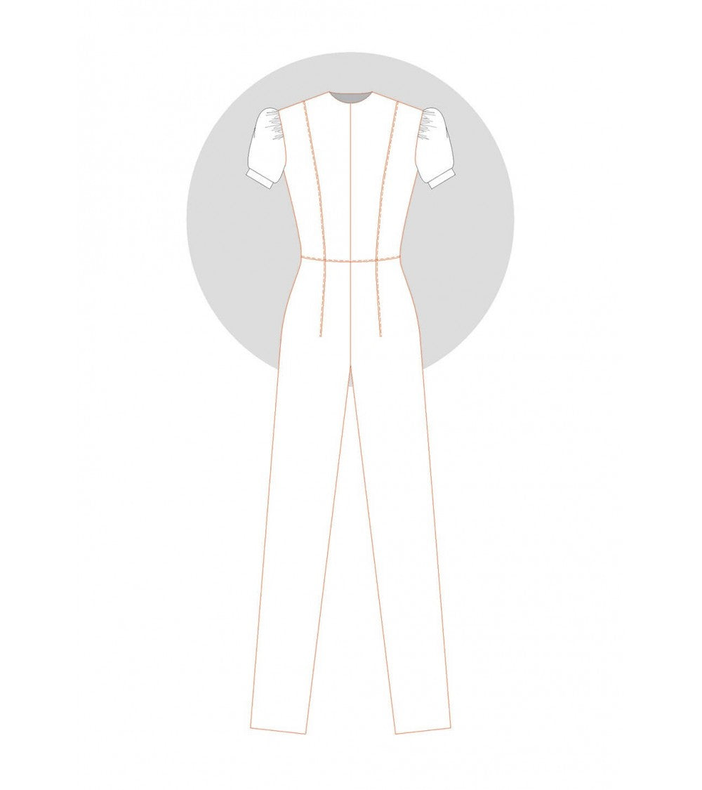 Combinaison pantalon coupée à la taille